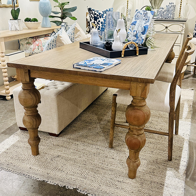 Turned leg, farmhouse dining Table Turned leg, farmhouse dining Table